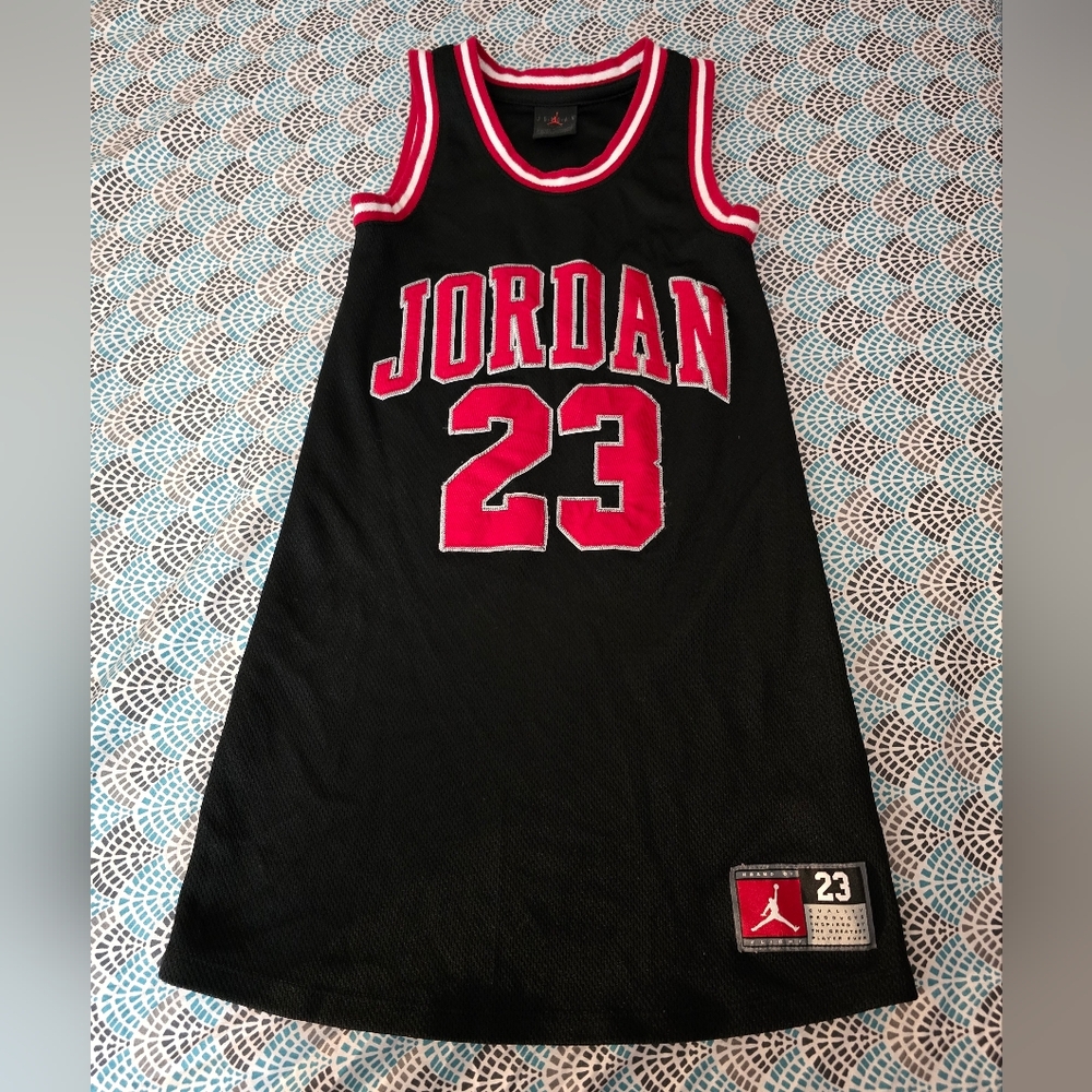 Jordan Girls Jersey Dress Size Small. Red and Black.